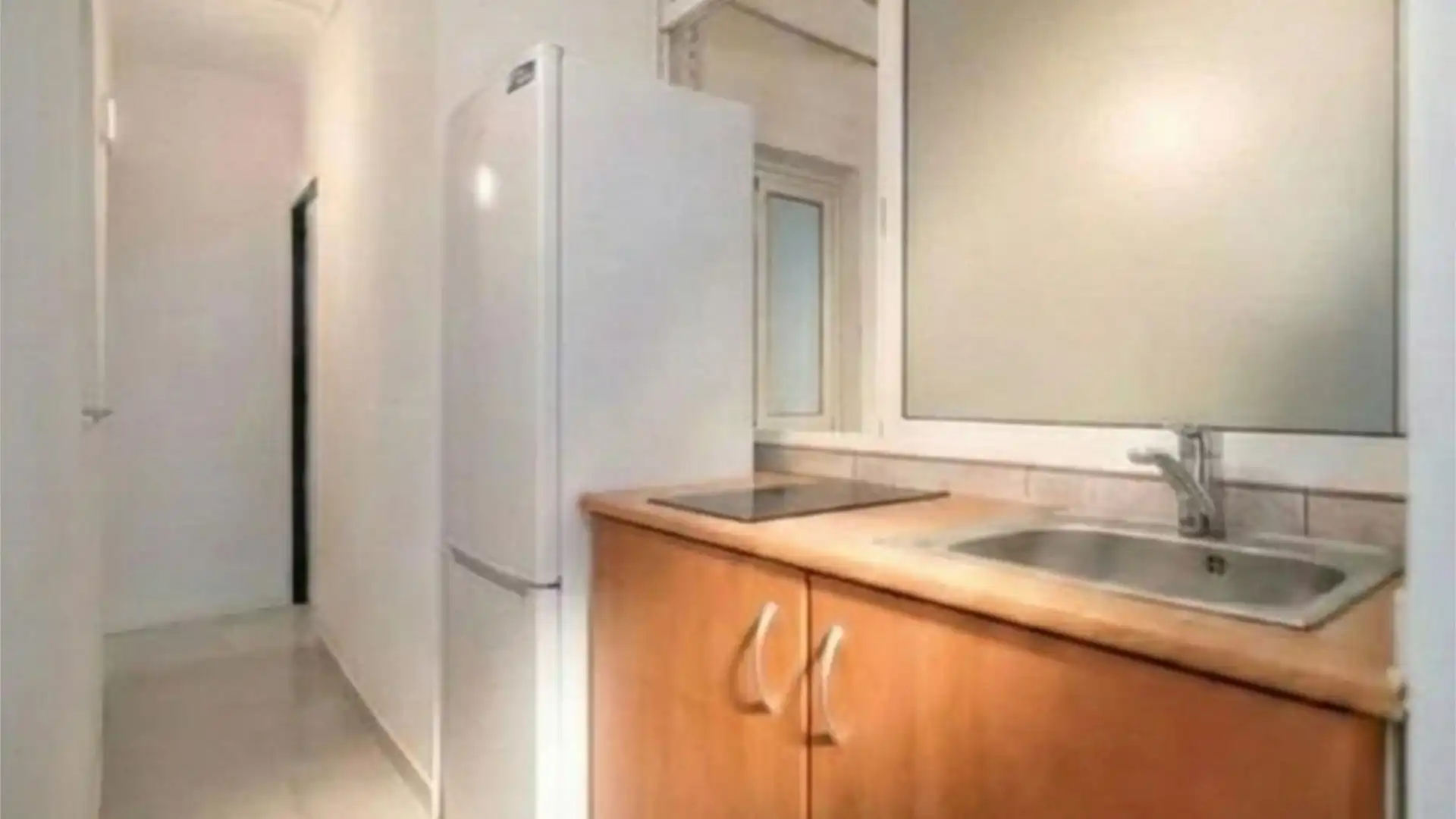 Piso en  Carrer de Rodrigo Caro 40 - Foto 1