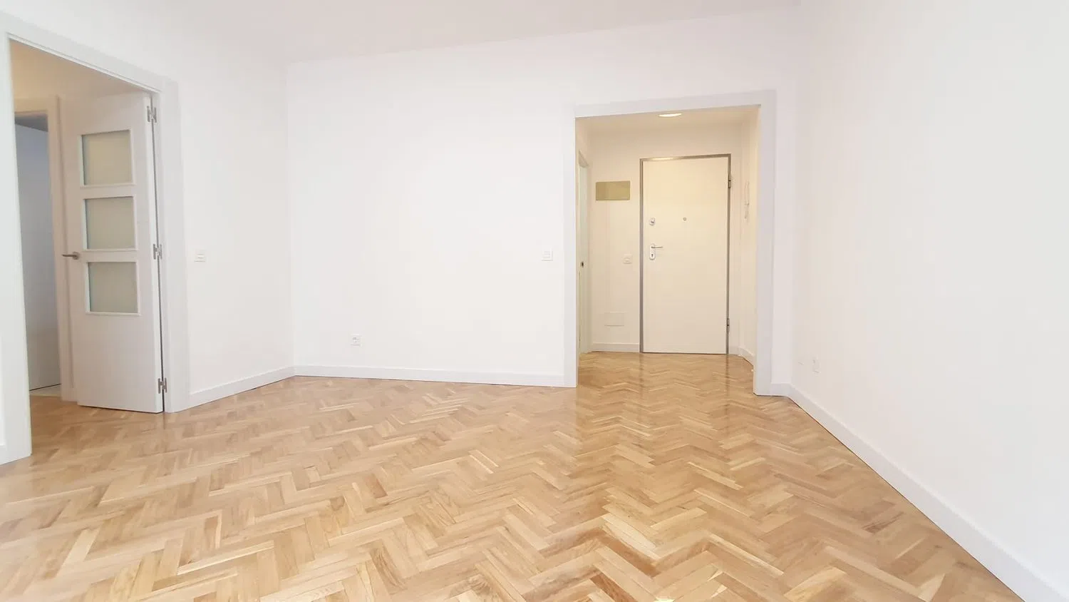 Piso en calle de Raimundo Fernández Villaverde, 14 - Foto 4
