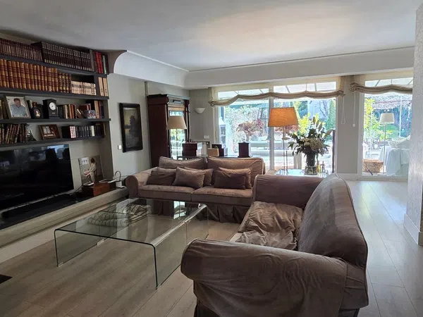 Chalet adosado en paseo de los Sauces, 8 - Foto 2