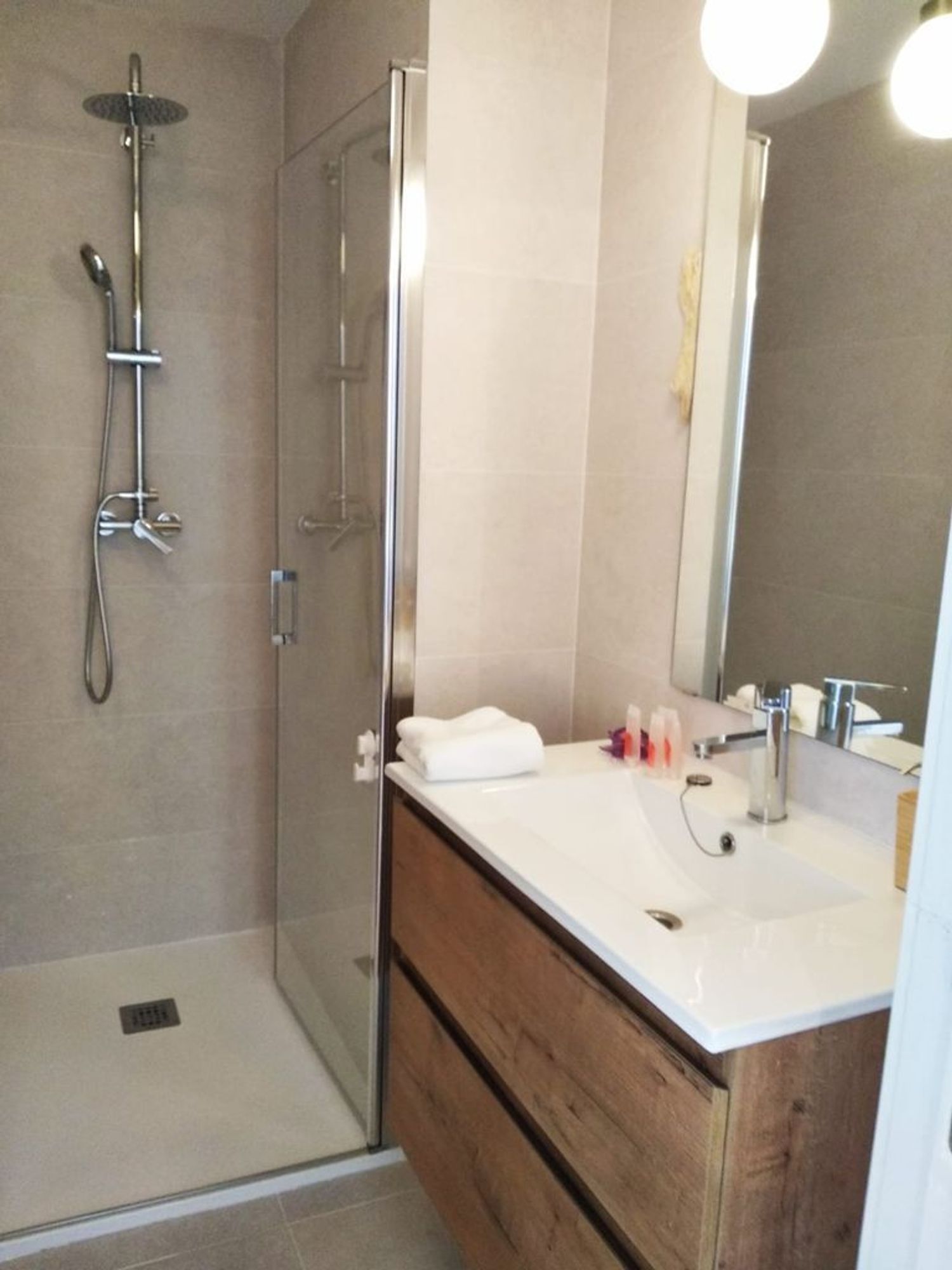 Piso en calle del Olimpo, 16 - Foto 8