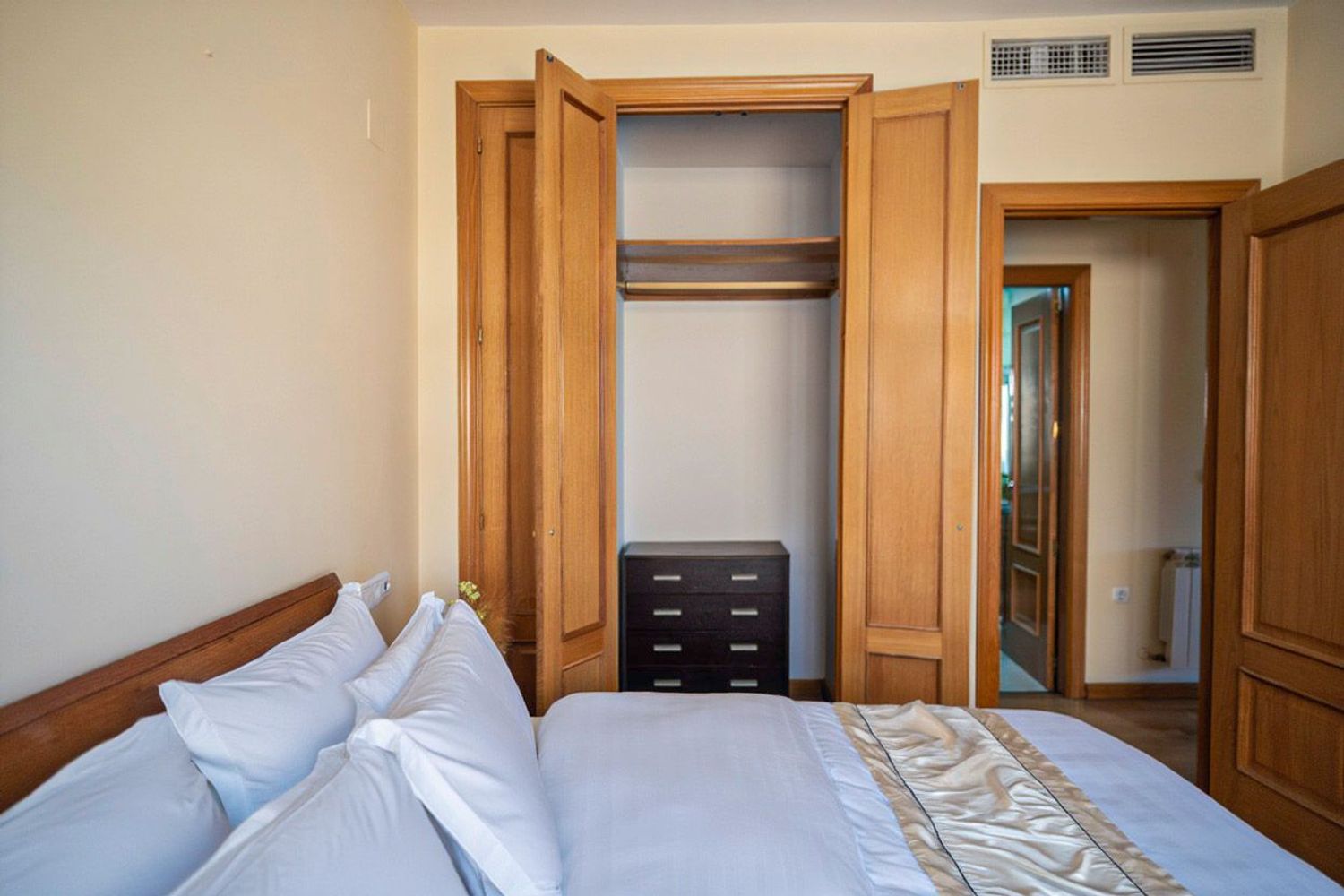 Piso en avenida de la Ilustración, 95 - Foto 10