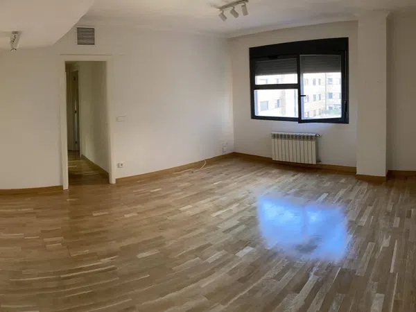 Piso en calle del Monasterio del Escorial, 74