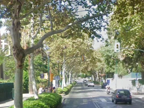 Dúplex en Avenida Juan Sebastián Elcano - Foto 1