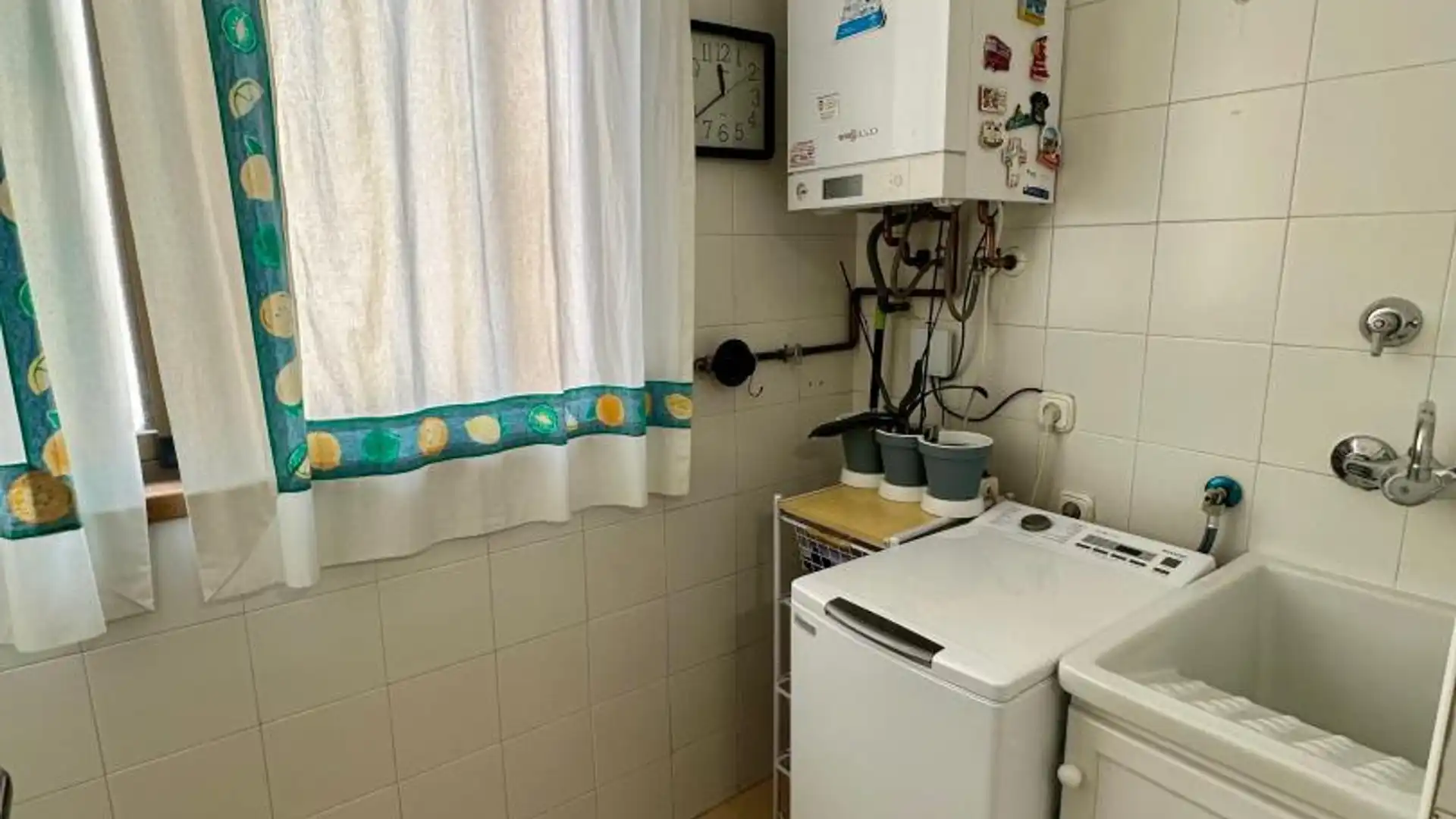 Piso en  Calle Torre de Peralada 3 - Foto 11