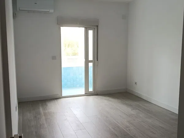 Ático en calle de Aguilafuente, 127