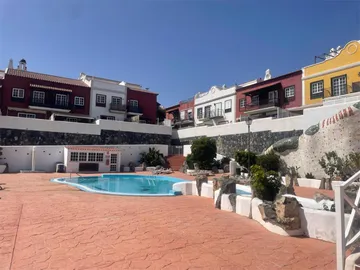 Casa adosada en  Calle Mencey Güímar 22 - Foto 1