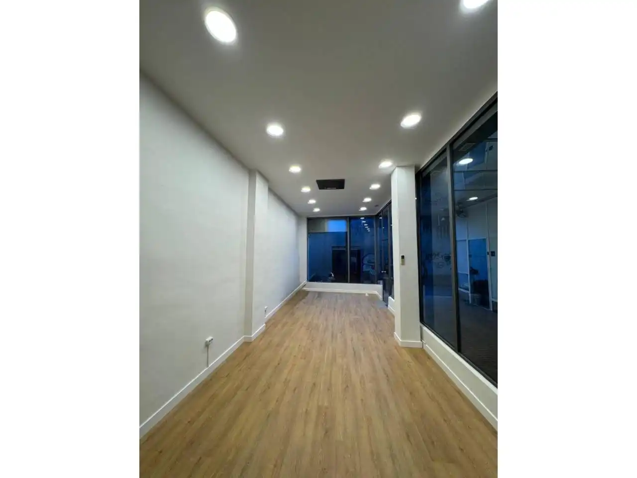 Local comercial en  Calle Santa María - Foto 4