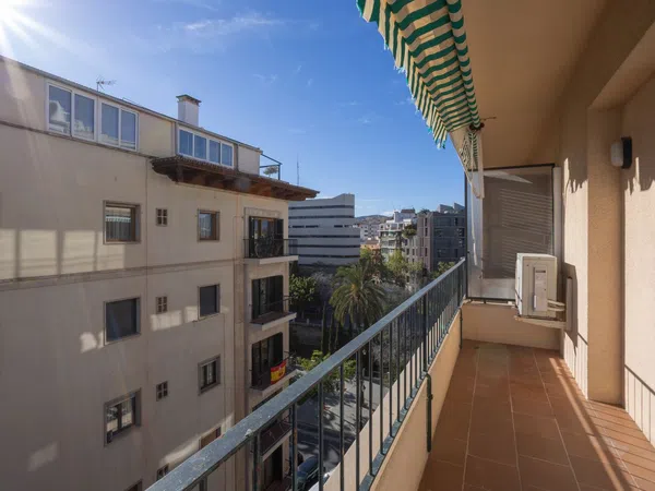 Piso en calle de Jaume de Santacília, 4 - Foto 2