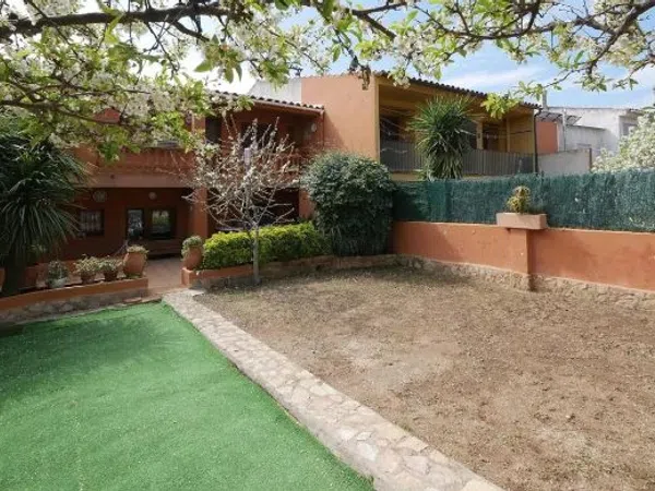 Chalet adosado en Calle de Francisco de Quevedo, 1, La Punxa-Bòbila Nova-Mas Mascort - Foto 2