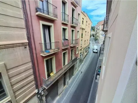 Estudio en calle Tallada, 11