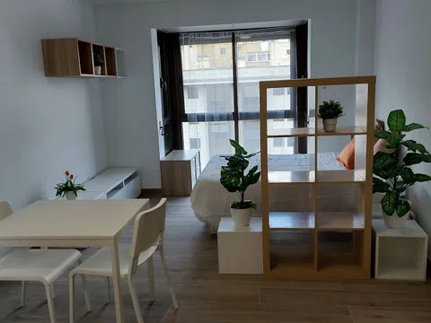 Estudio en calle sor angela de la cruz, 43