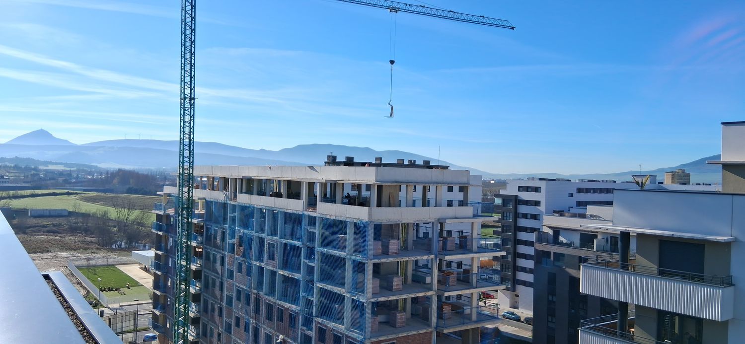 Ático en calle de Fidel Lázaro Aparicio, 7 - Foto 1