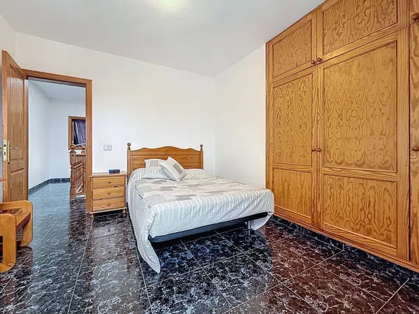 Chalet adosado en Juan Carlos I, 24 n - Foto 4