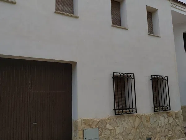 Casa o chalet independiente en Avenida Albacete, 20 b - Foto 1