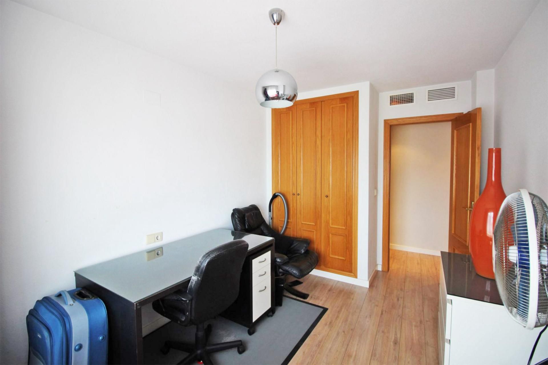 Piso en  Avenida Pintor Xavier Soler 11 - Foto 11