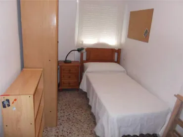 Piso en Reina Mercedes - Foto 4