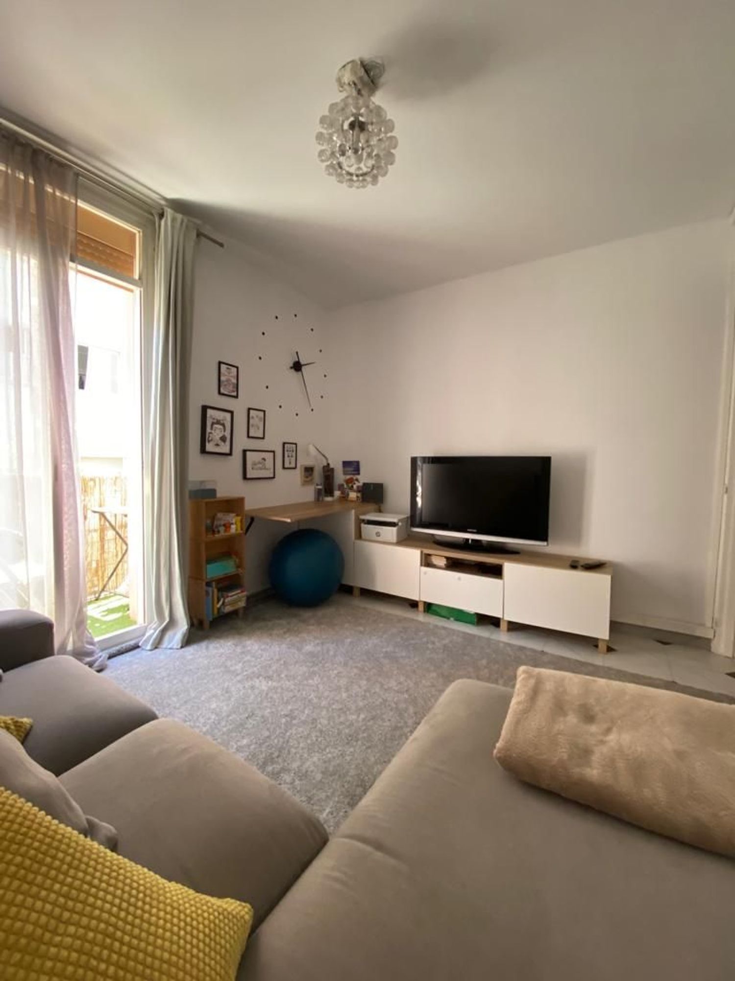 Piso en Barrio El Guinardó - Foto 2