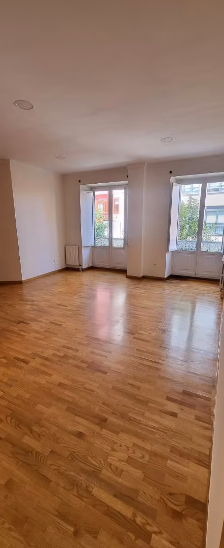 Piso en  Pi y margall 8
