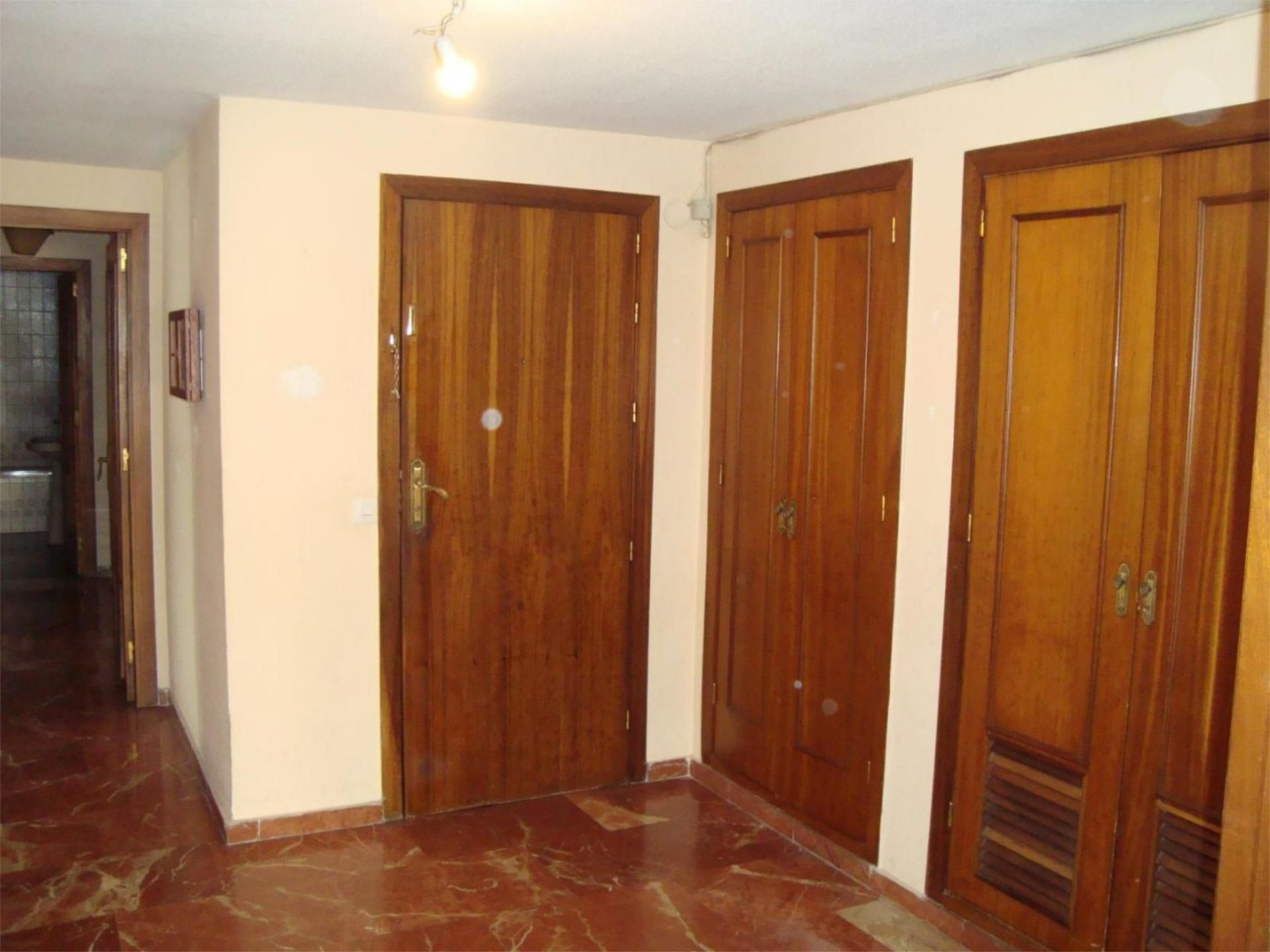 Piso en  Calle Teniente Braulio Laportilla 7 - Foto 2