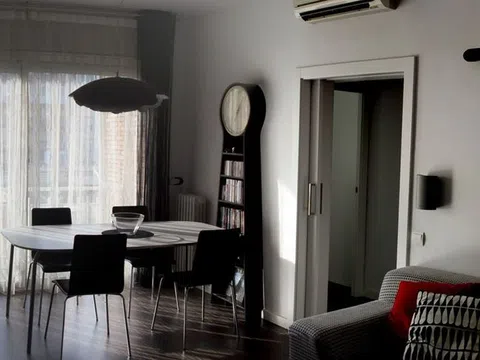 Piso en calle de València, 377 -379