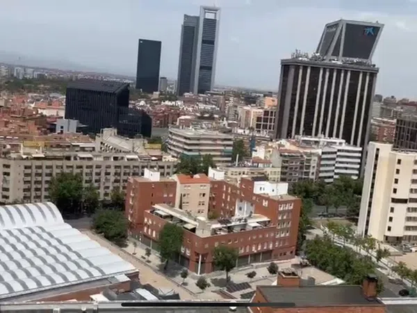 Piso en calle del Poeta Joan Maragall, 51