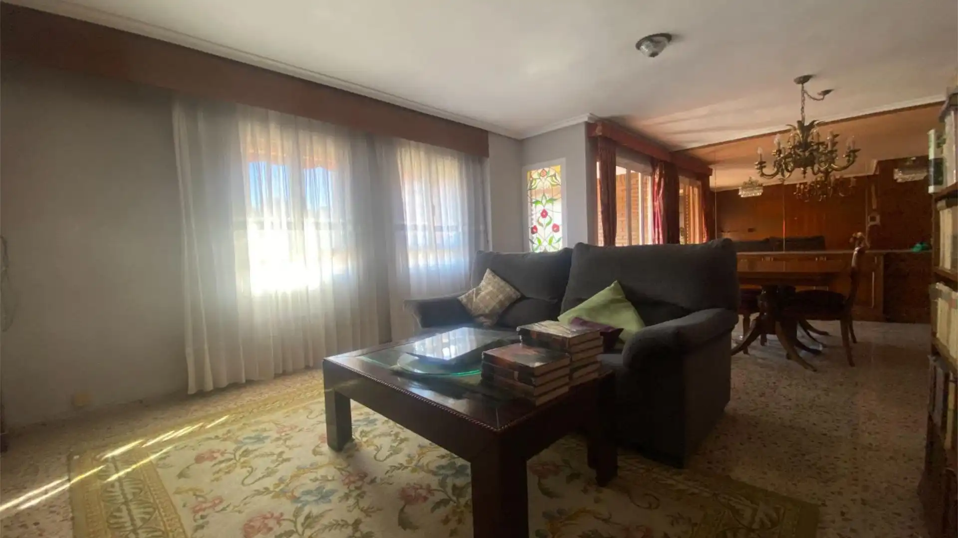 Piso en  Carrer de la Madre Alberta Giménez 2 - Foto 4