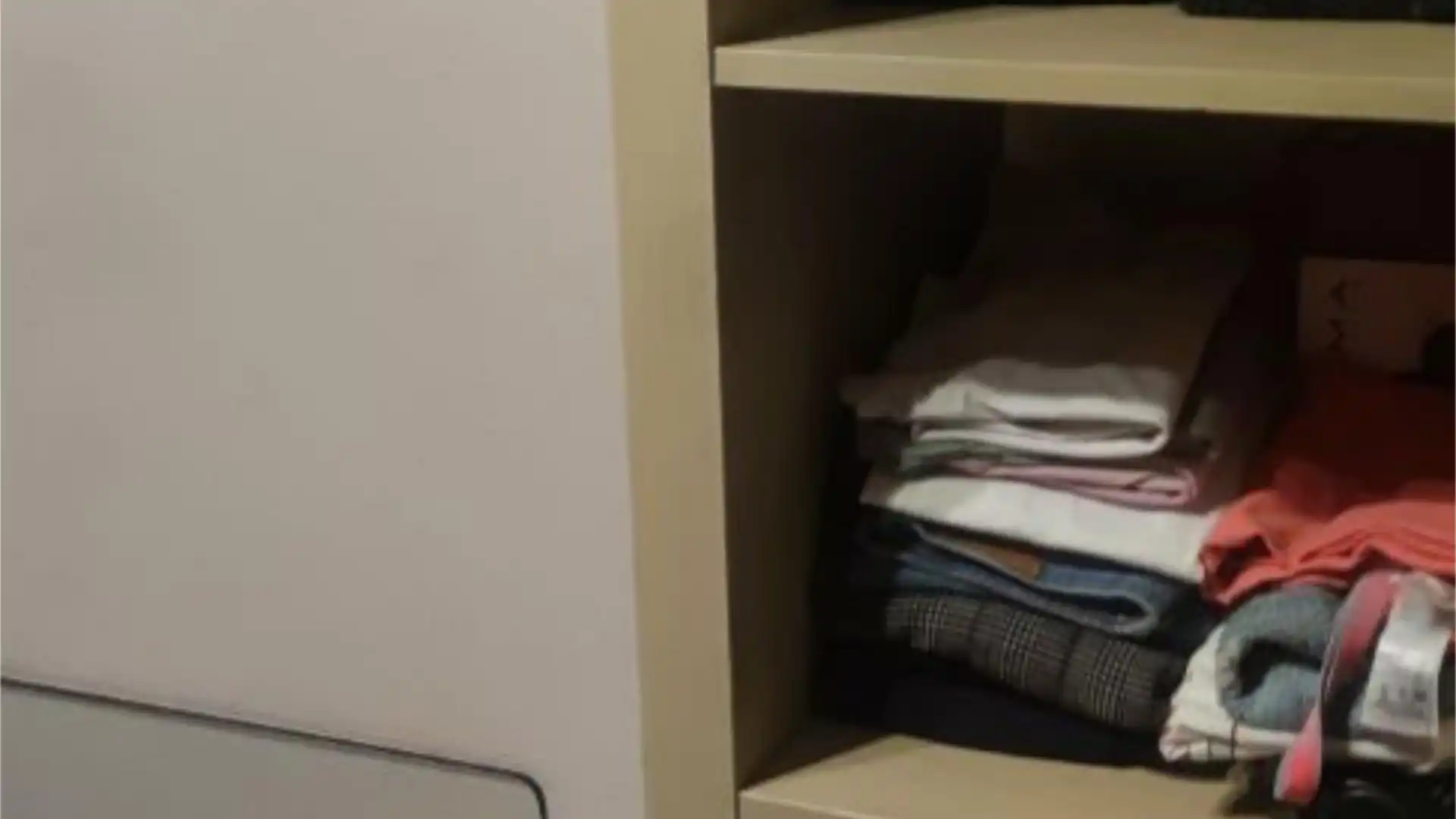 Casa adosada en  Carrer de l'Abat Escarré 34 - Foto 3