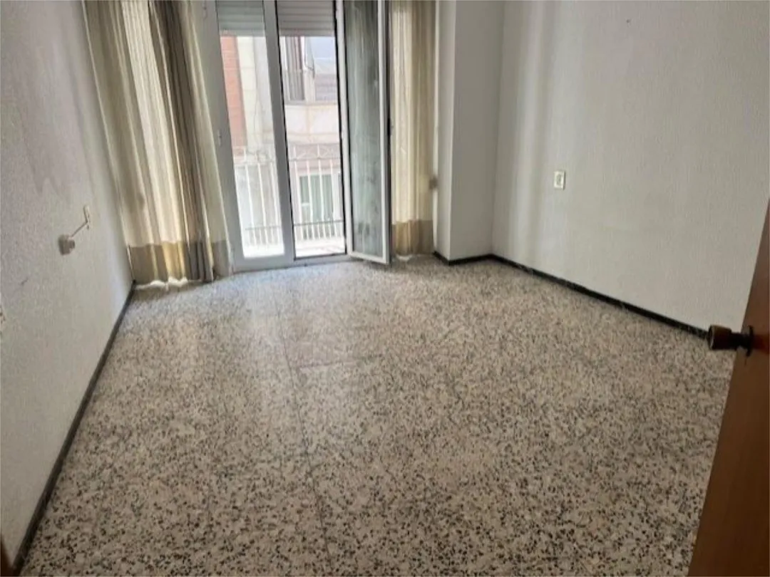 Piso en  Carrer Bisbe Tormo 3 - Foto 8