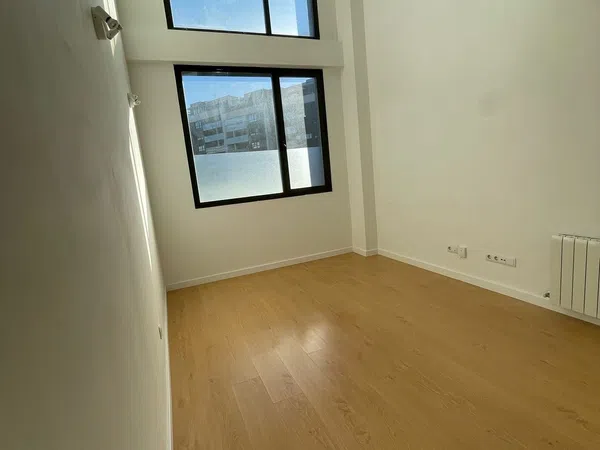 Estudio en calle Virgen del Saz, 8