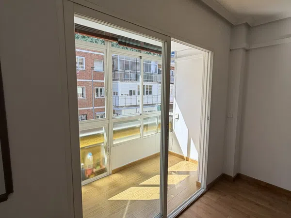 Piso en calle Nápoles, 10 - Foto 2