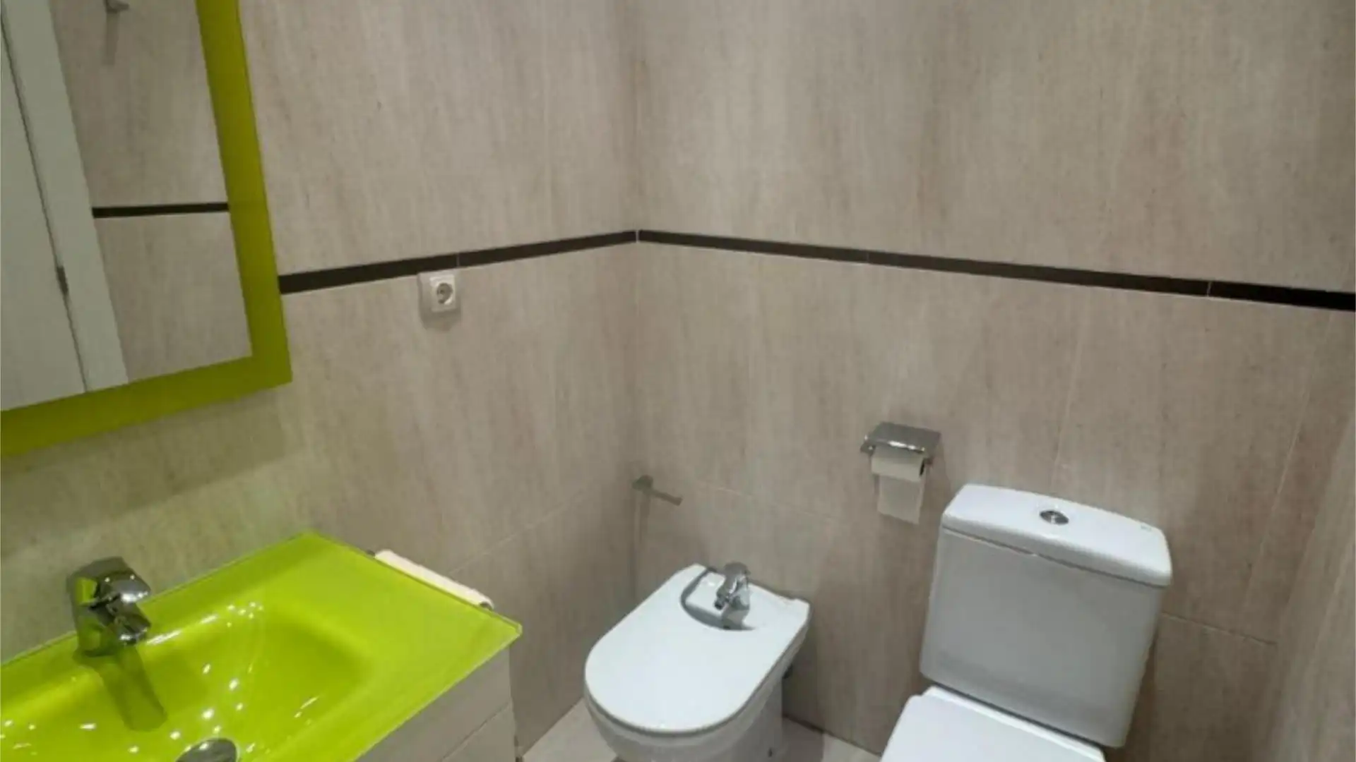 Piso en  Calle Derramador 10 - Foto 16