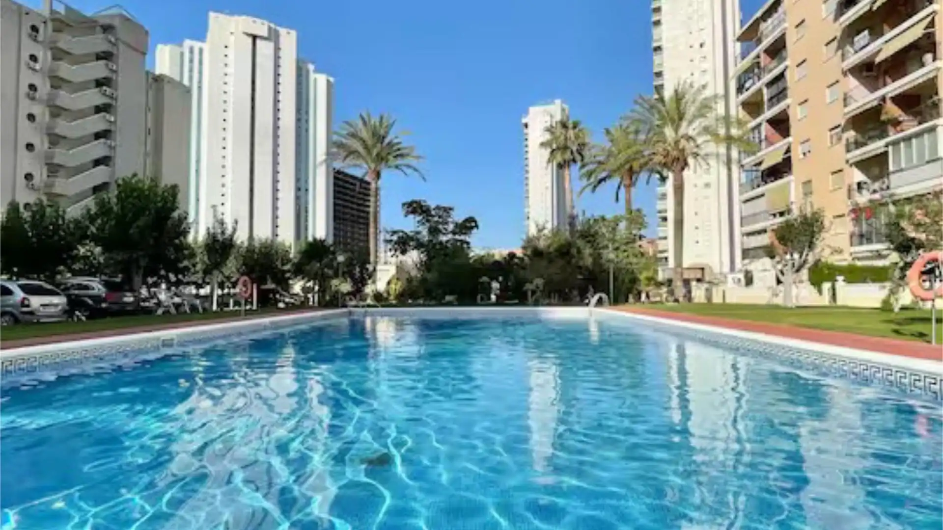 Piso en  Avinguda de la Marina Baixa 13 - Foto 4