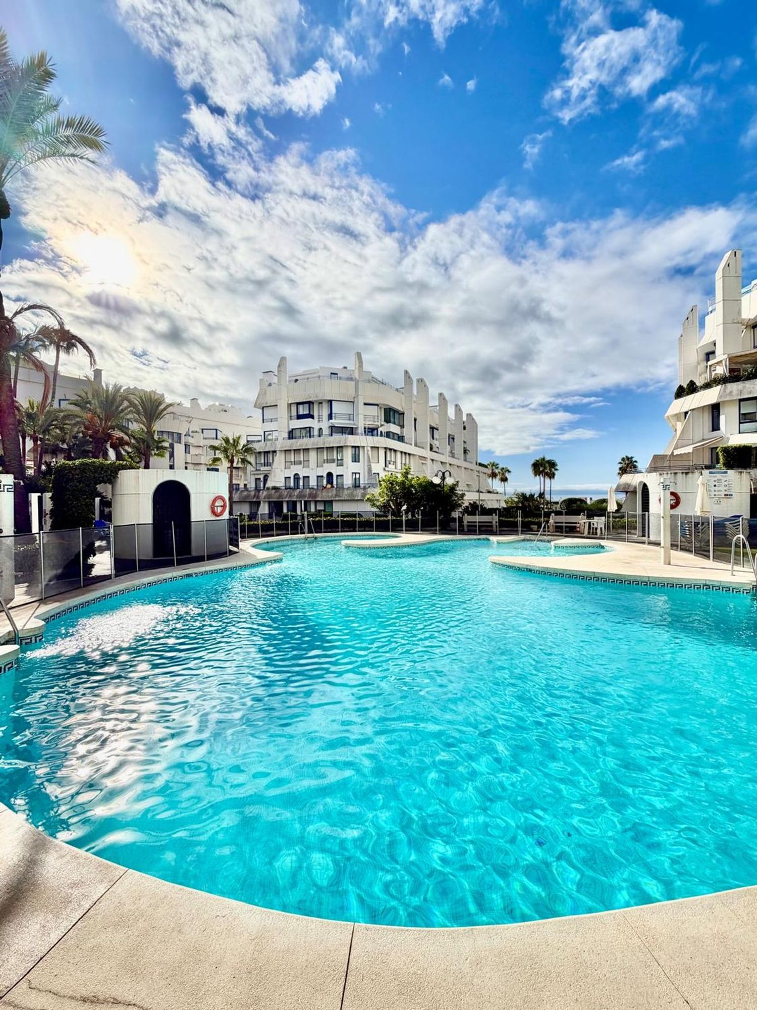 Dúplex en Marbella House Calle Ramón Gómez de la Serna, Marbella, 23, Playa de la Fontanilla - Foto 2