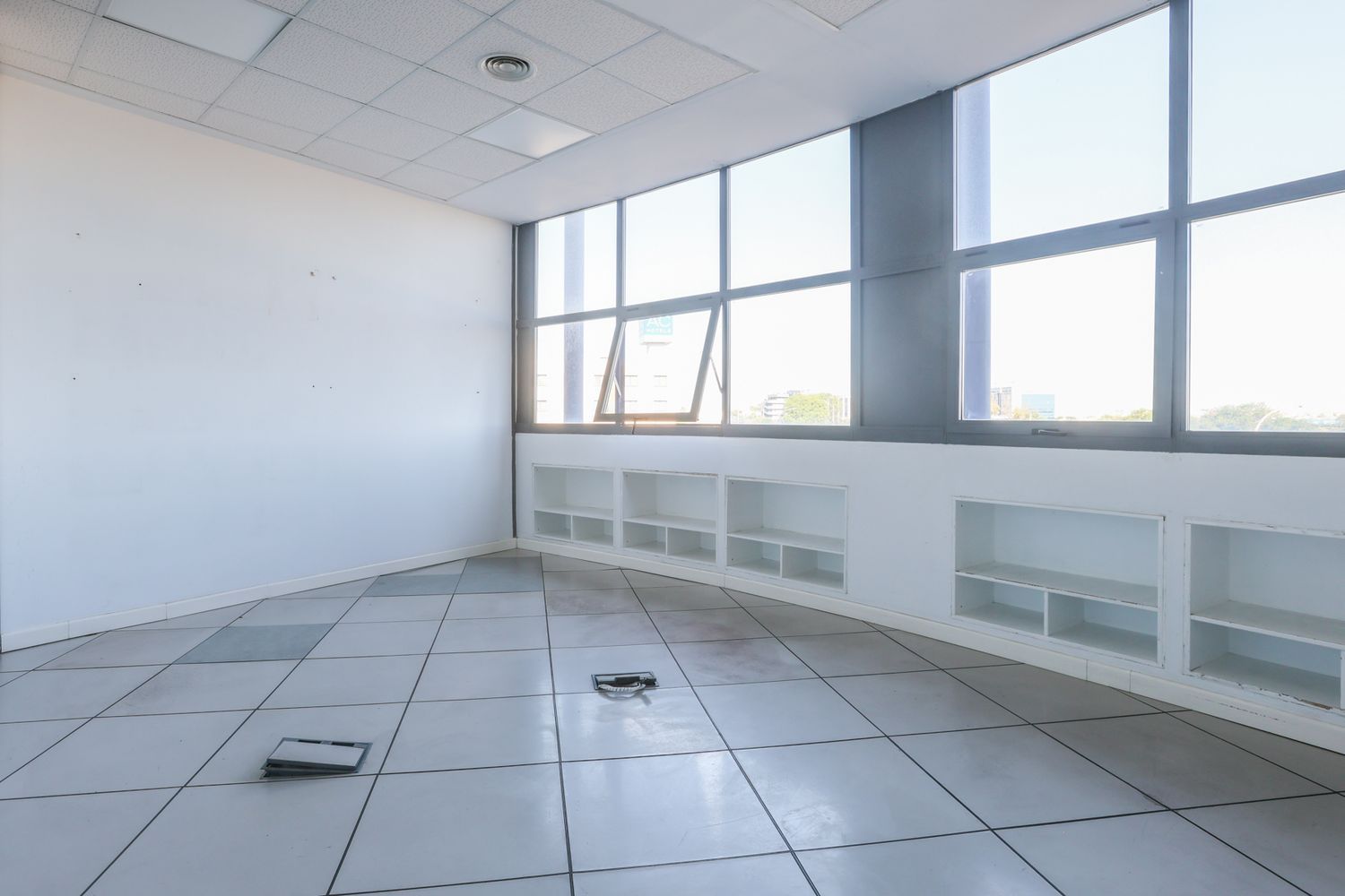 Oficina en Calle Luis Fuentes Bejarano, 60, Alcalde L. Uruñuela - Palacio de Congresos - Foto 16