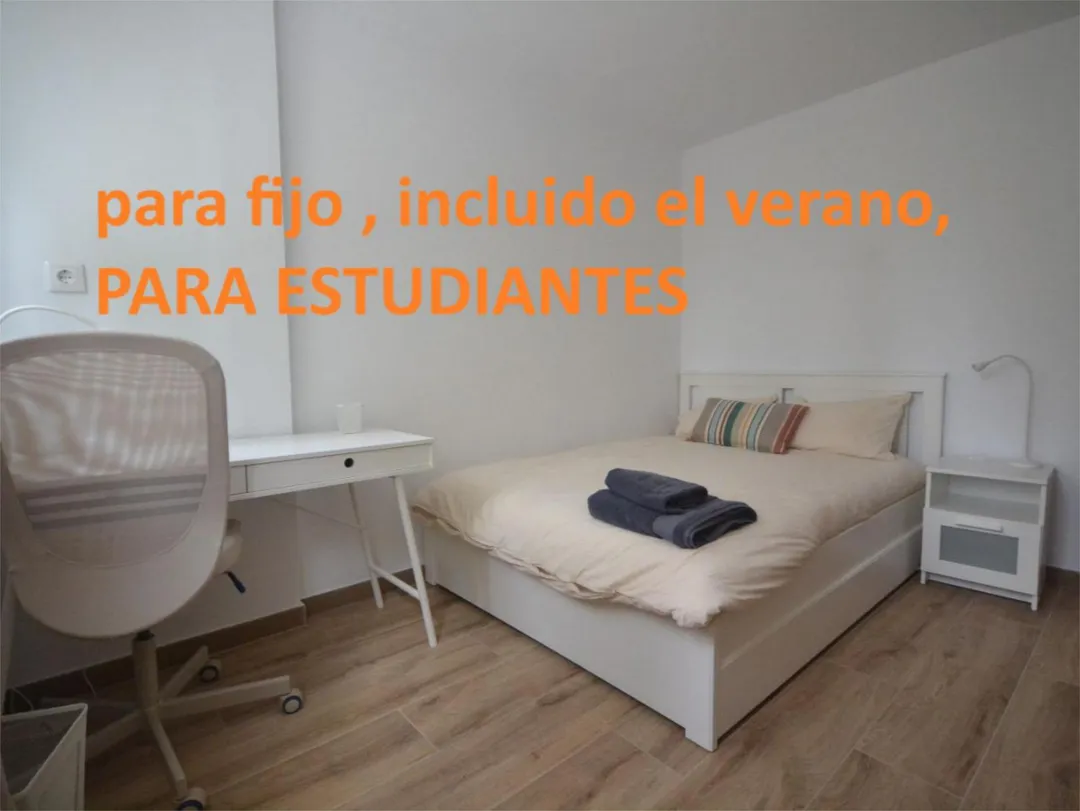 Piso en  Calle María Cristina 18