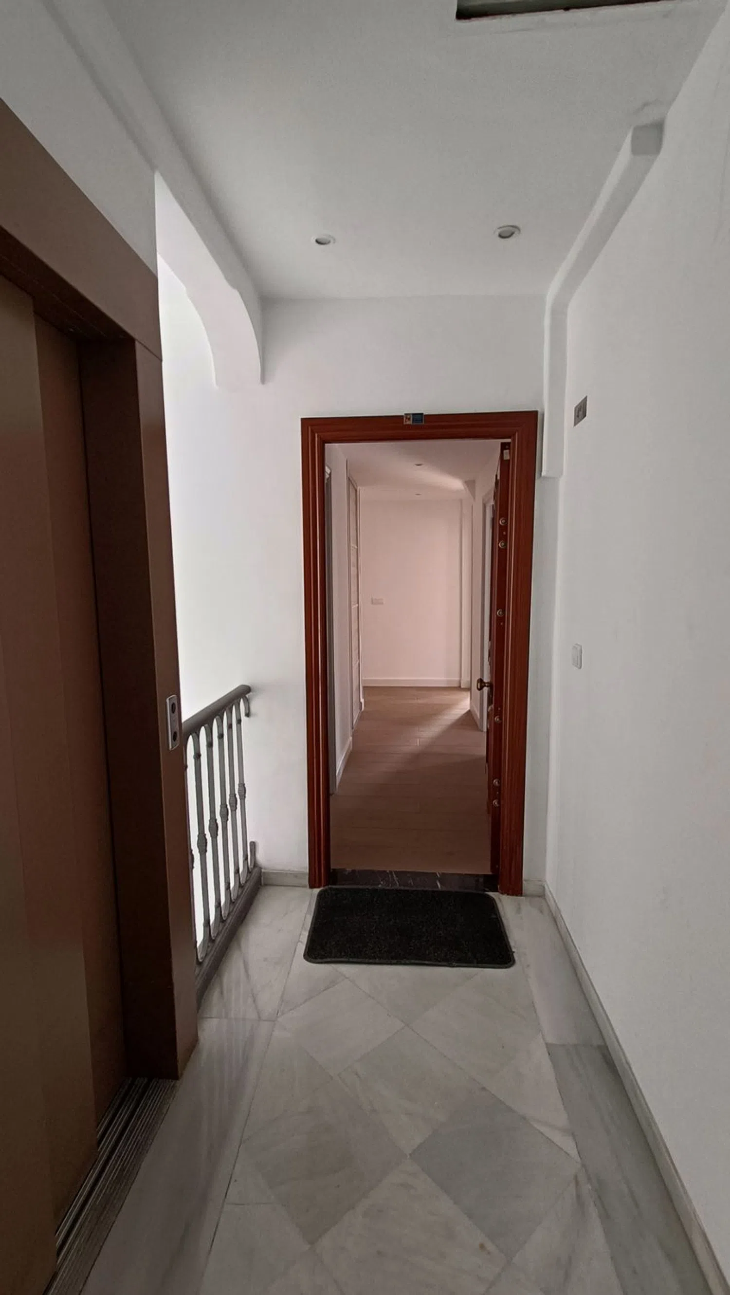 Piso en Barrio Ensanche Centro - Soho - Foto 1