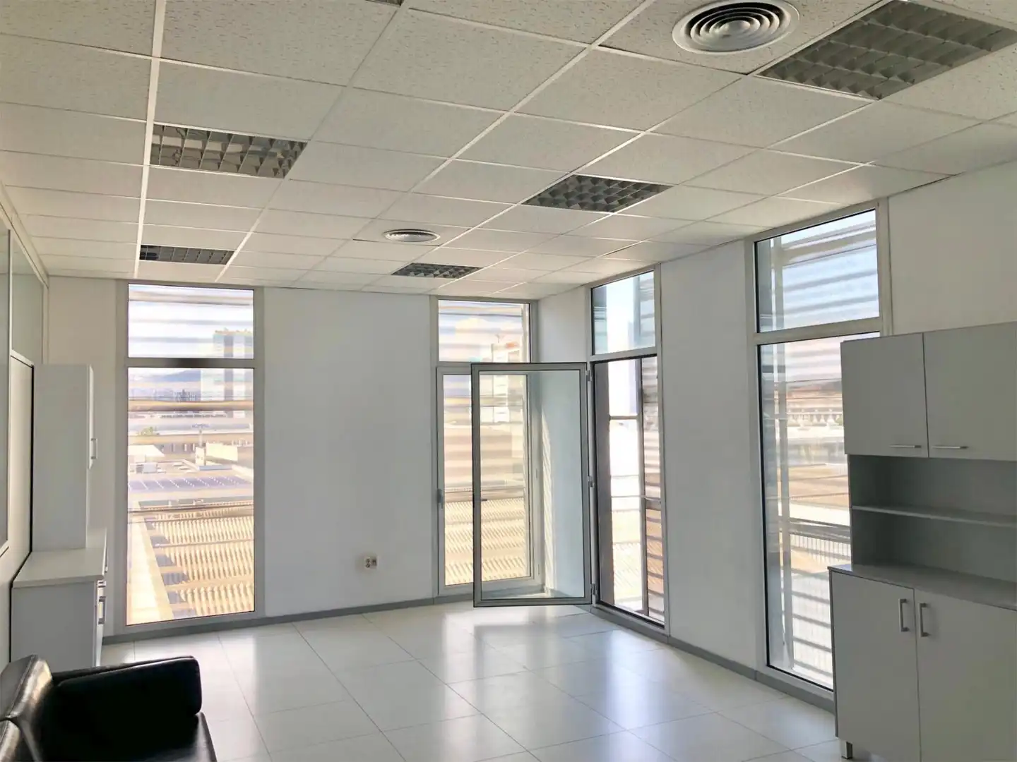 Local comercial en  Passatge de Montserrat Isern 26 - Foto 1