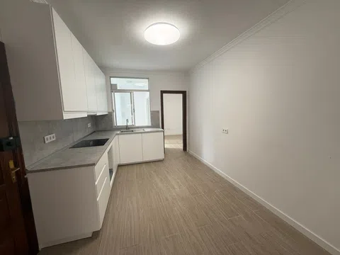 Piso en calle Canalejas, 92 - Foto 2