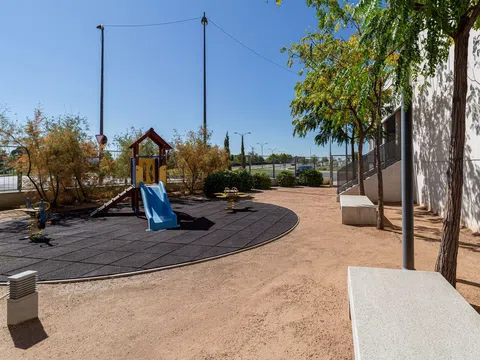 Piso en calle de Lina Odena - Foto 8