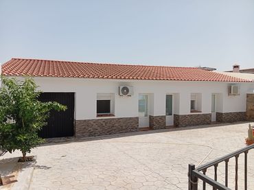 Casa adosada en  Ronda Olivenza 2 - Foto 2