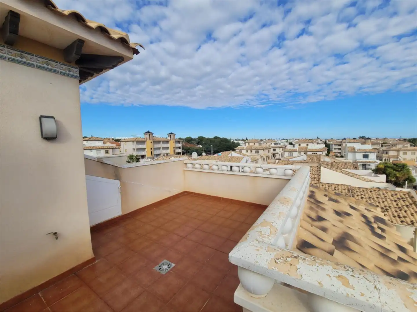 Casa adosada en  Calle Castillo de la Mola 1 - Foto 11