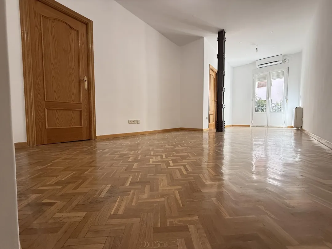 Piso en  Calle del Doctor Esquerdo 25