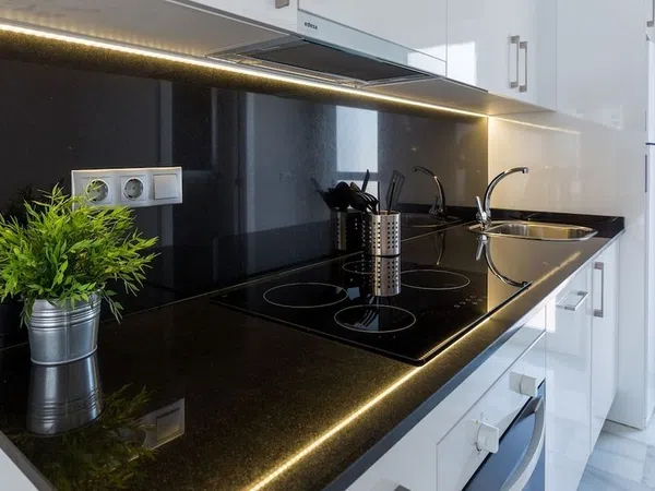 Chalet adosado en avenida Alpandeire, 1 - Foto 5