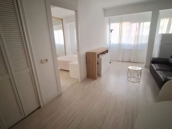 Piso en calle de Coslada, 3