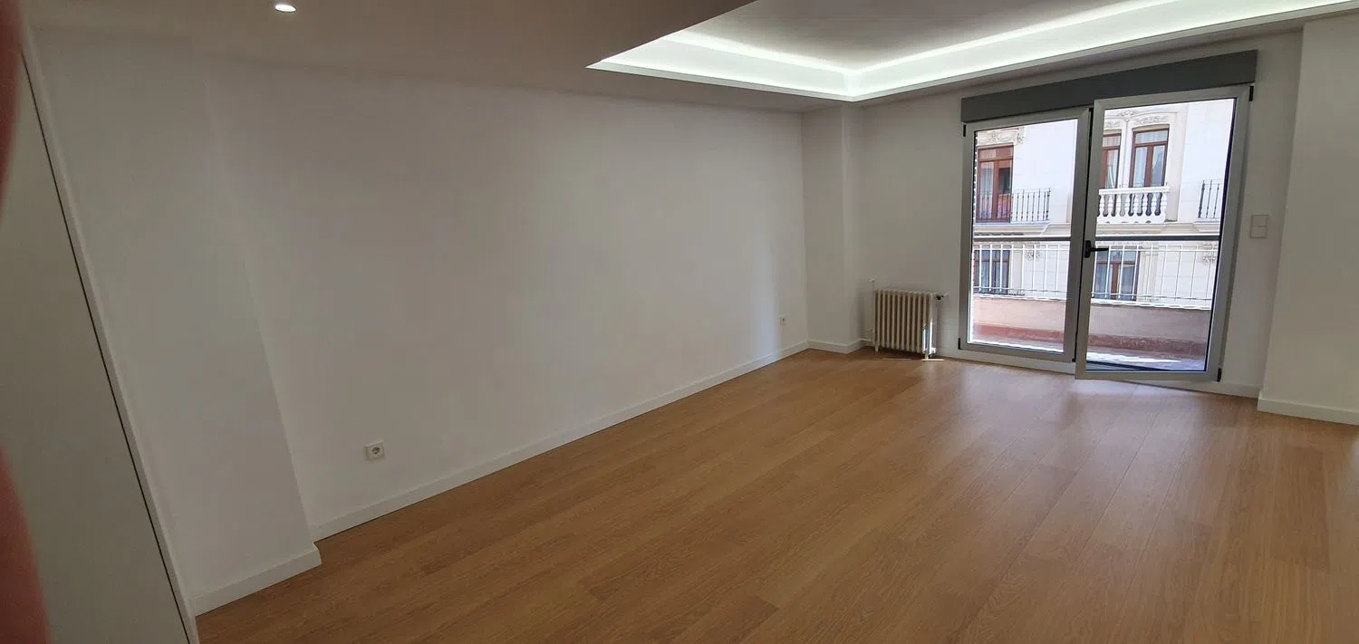 Piso en calle de Cirilo Amorós, 65 - Foto 4