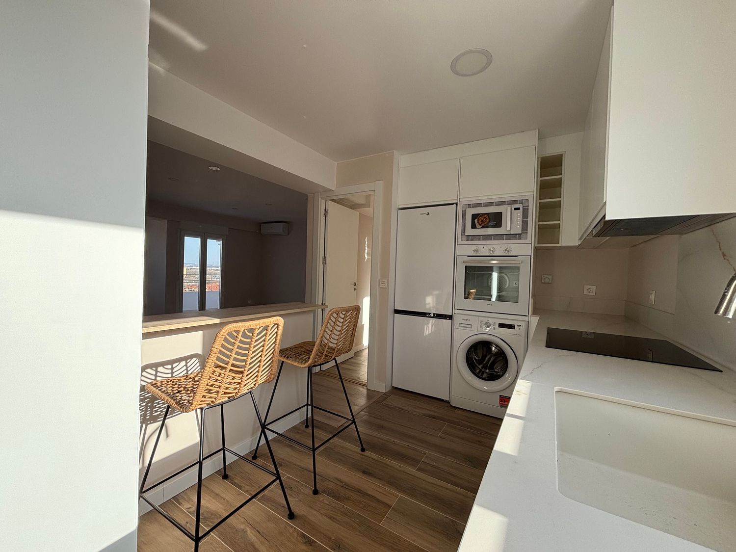 Ático en calle de Alonso V, 17 - Foto 2