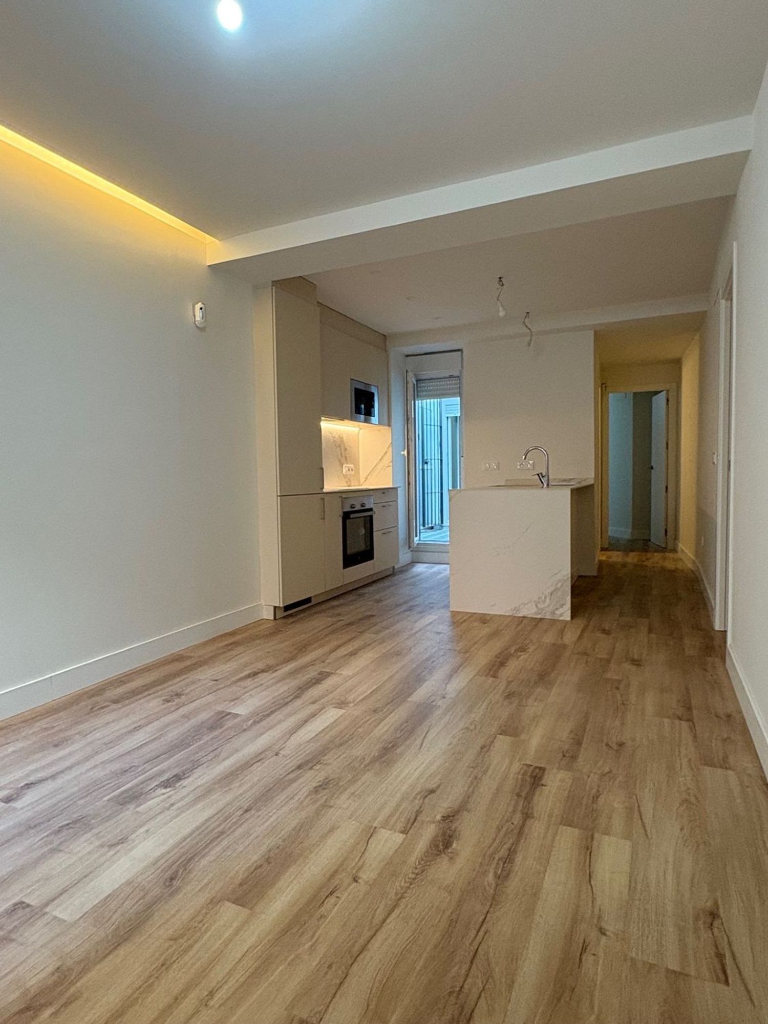 Piso en calle Buiza y Mensaque, 4 - Foto 2