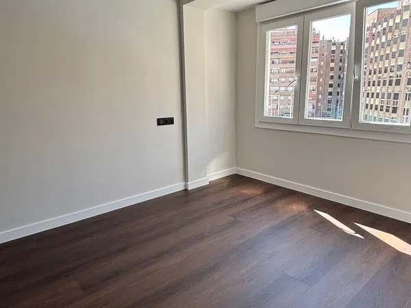Piso en Calle del Doctor Casas, 10, Paseo Sagasta - Foto 4