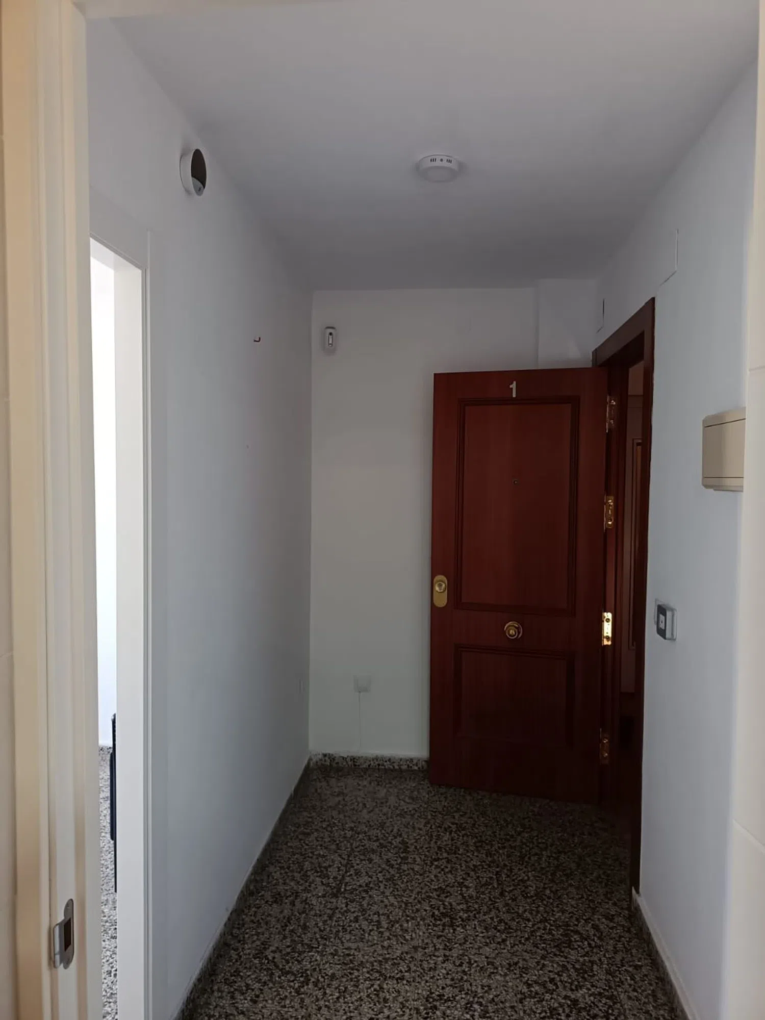 Piso en Barrio Girón - Las Delicias - Pacífico - Foto 3