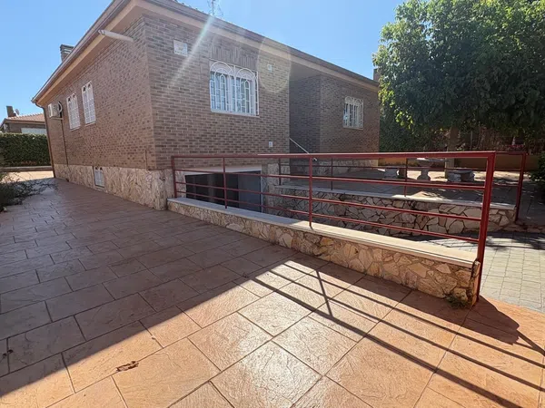 Casa o chalet independiente en Calle Jacinto Benavente, 15 - Foto 7